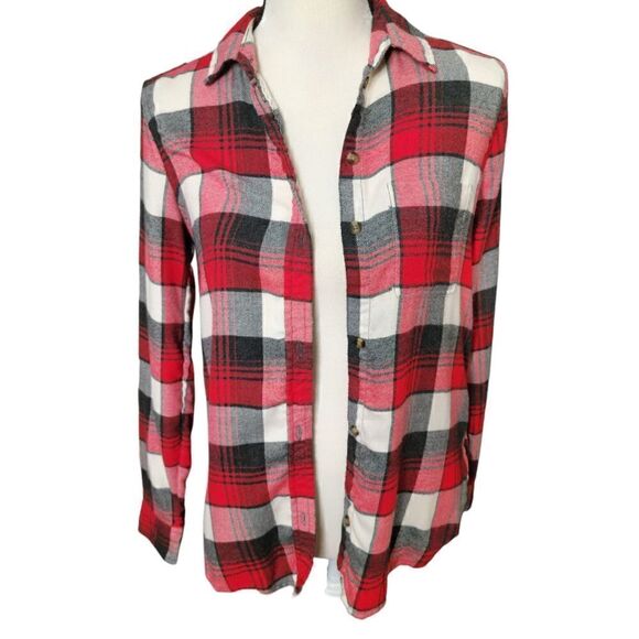 American Eagle Super soft plaid button down long sleeve shirt - Picture 3 of 7